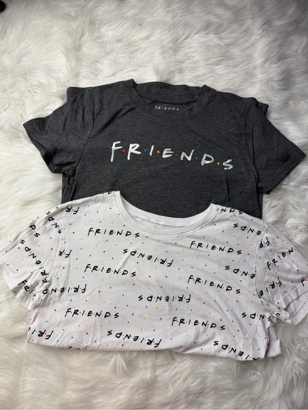 FRIENDS T-Shirt Bundle